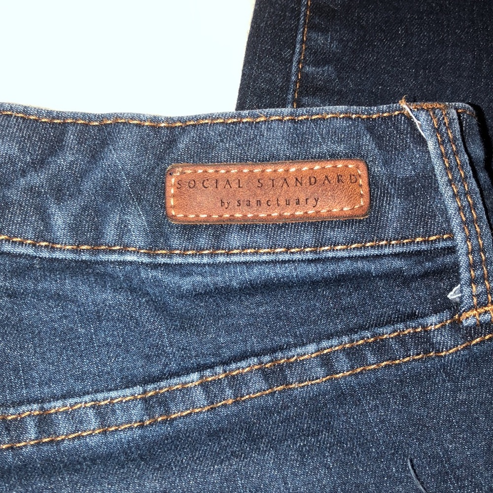 Social Standard High Rise Jeans - Picture 6 of 9